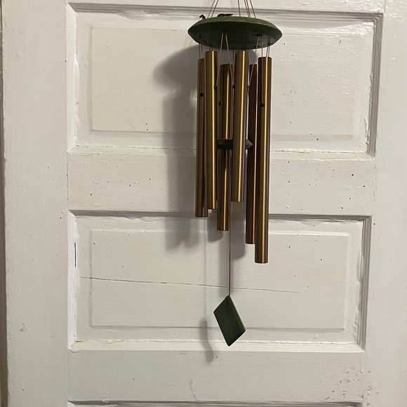 New.  Beautiful copper n wood chimes by Woodstock Chimes   Nice n strong to bear - Picture 11 of 11